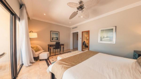 Special Price Luxury Waterfront 2BR Condo at Fishing Lodge B6